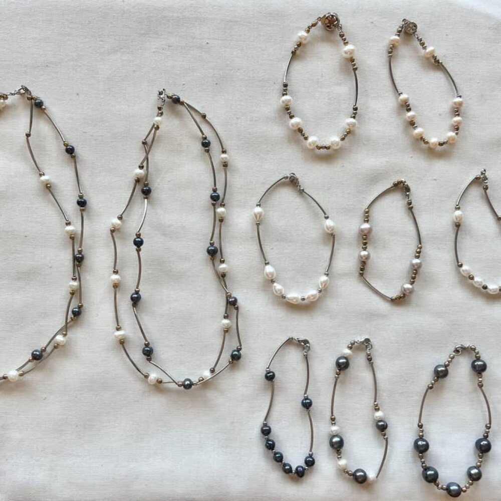 Jewelry Black & White Pearl Necklaces (2), Bracelets (8)